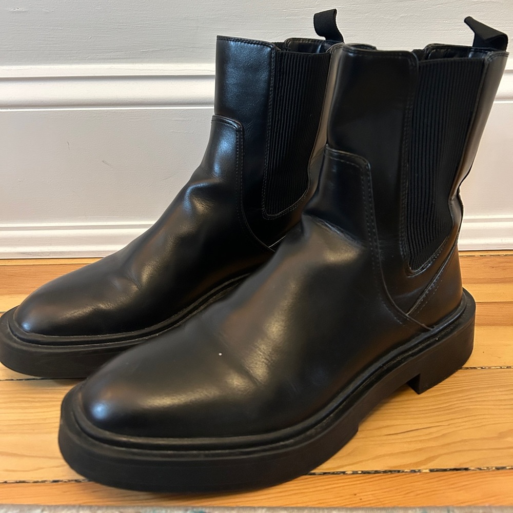 Zara black leather boot